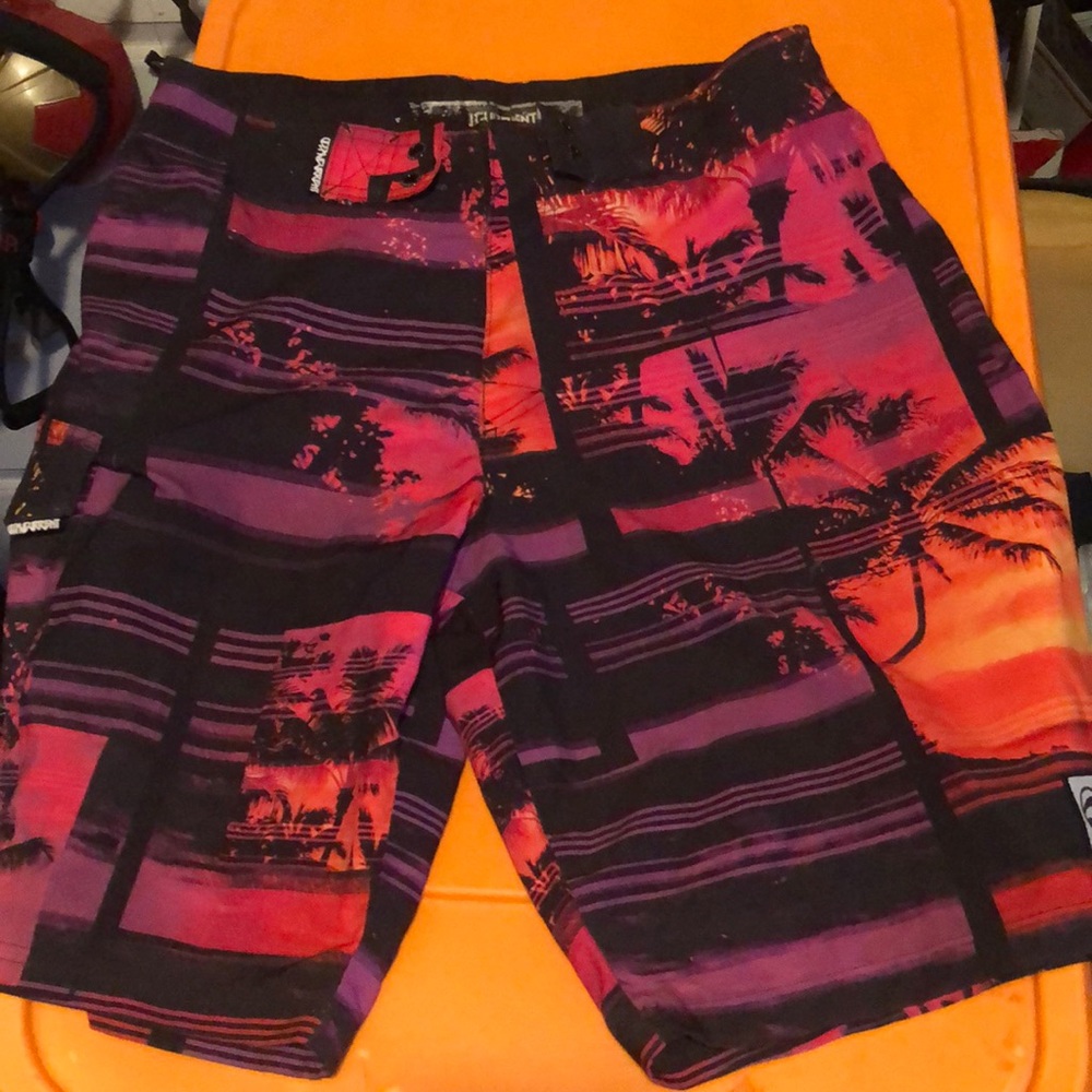Size 30 ocean current board shorts swim dive water size 30 mens